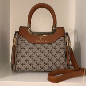 Shoulder/cross body handbag